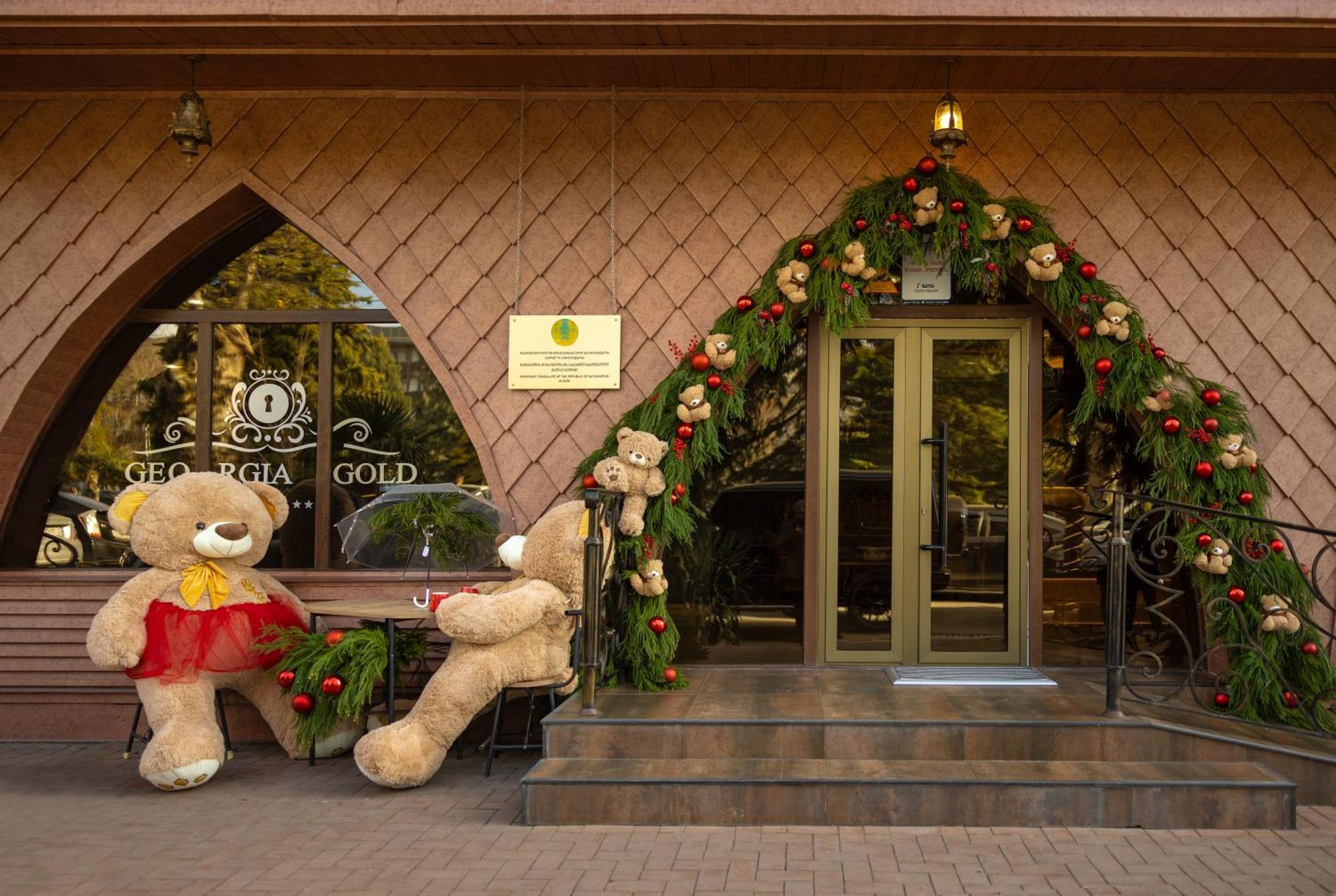 Georgia Gold Hotel Gori Buitenkant foto