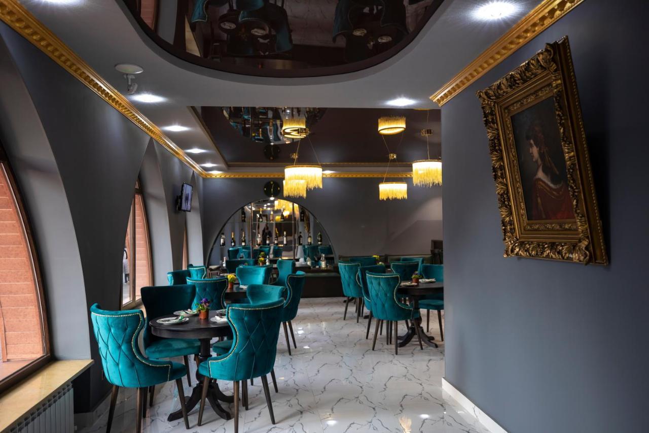 Georgia Gold Hotel Gori Buitenkant foto