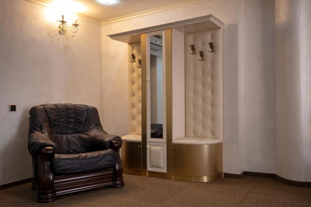 Georgia Gold Hotel Gori Buitenkant foto