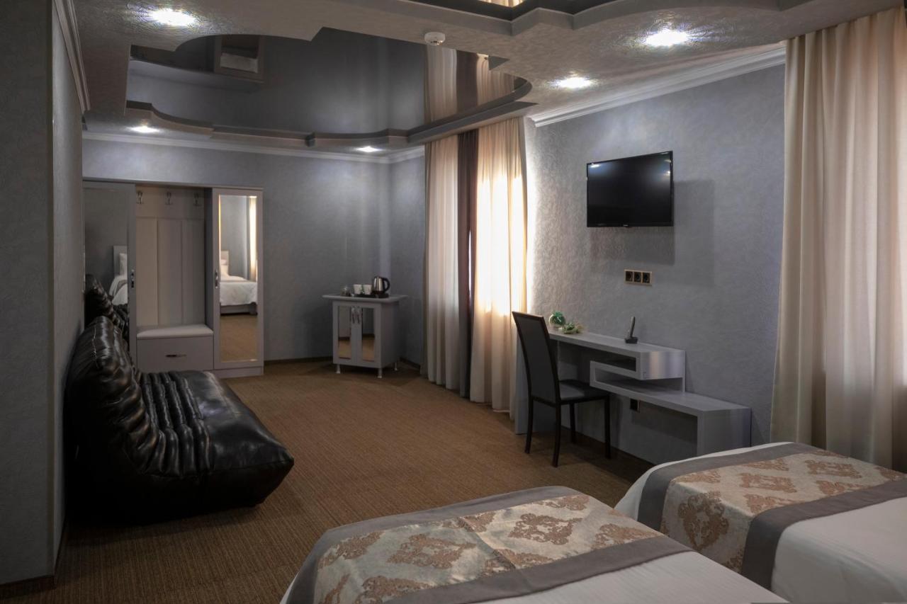 Georgia Gold Hotel Gori Buitenkant foto