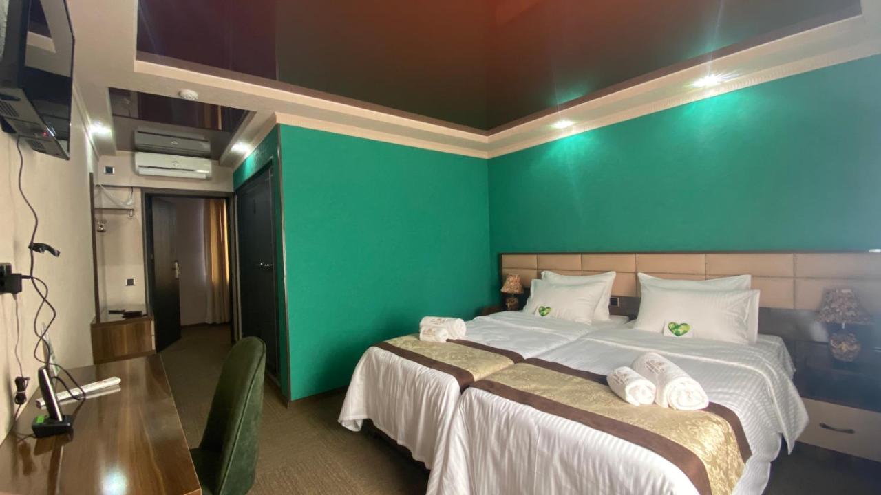 Georgia Gold Hotel Gori Buitenkant foto